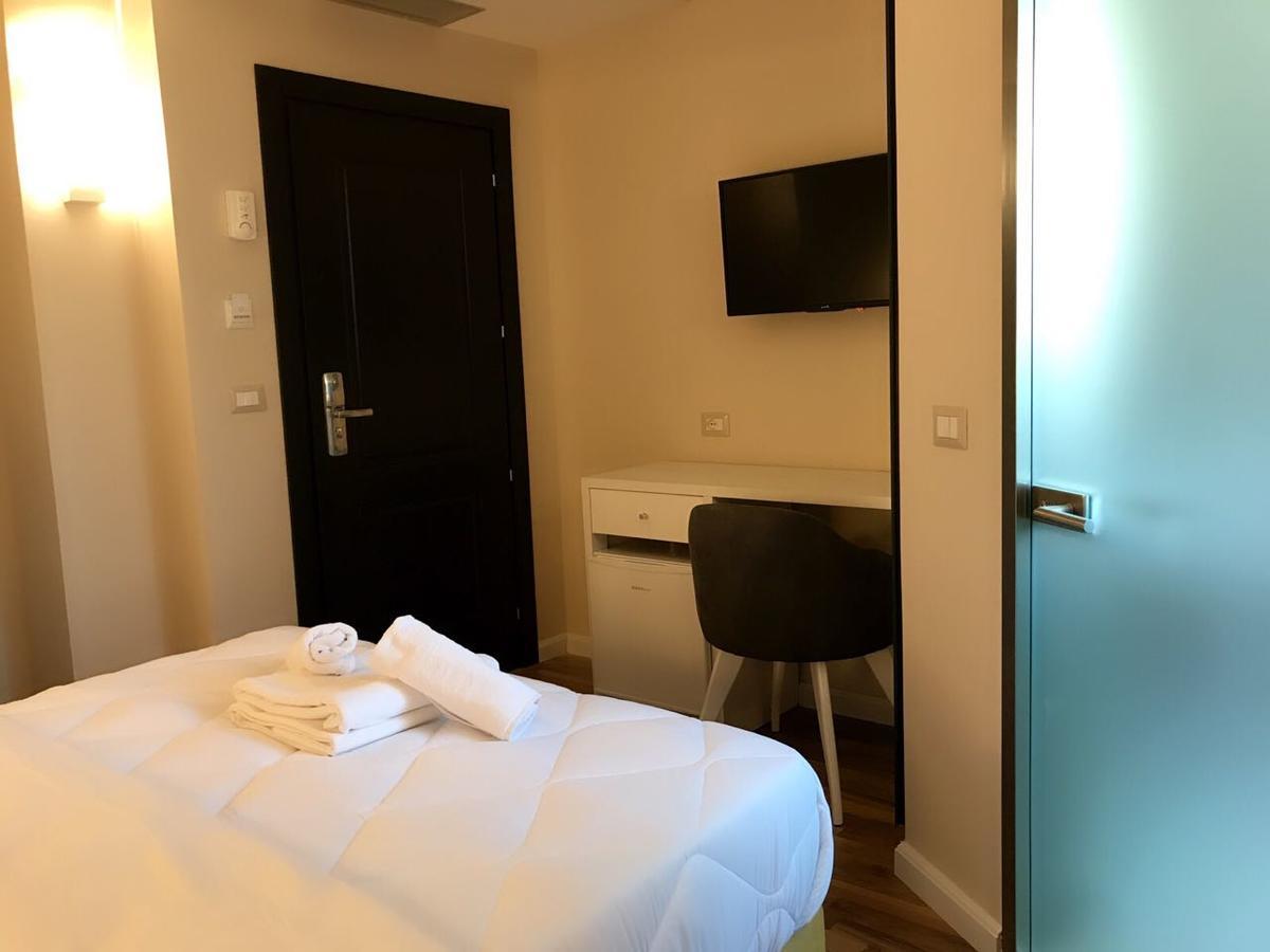 Ruby Palace Vlorë
